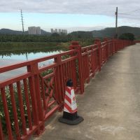 佛山桥梁防护栏杆厂家 一河两岸围栏定做 河道护栏款式