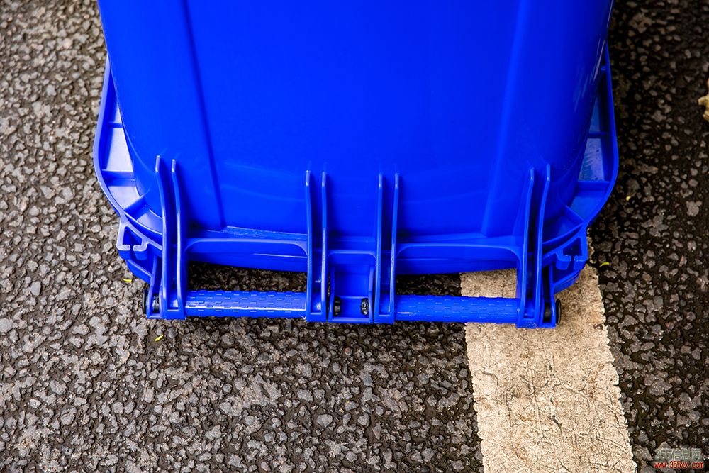 供应兰州240升塑料垃圾桶 户外环卫垃圾桶